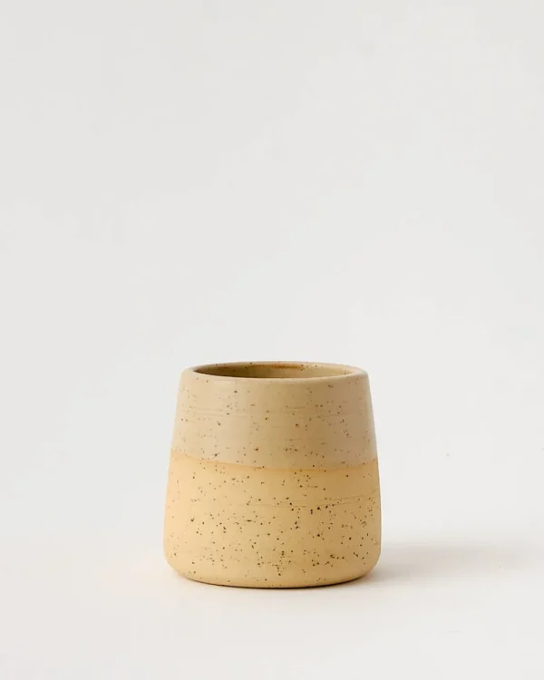 ALYSI TAZZA- Madlen Ceramics